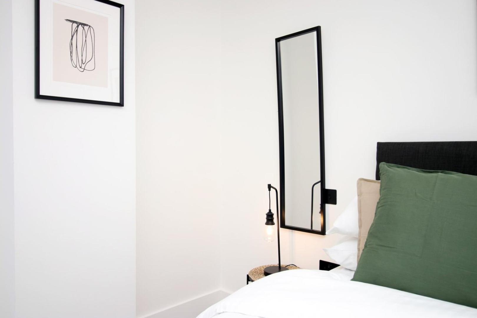 2 Bedroom With Free Parking Swindon Luaran gambar